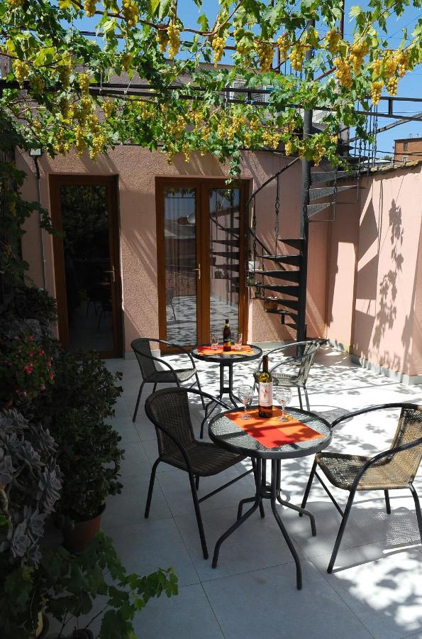 Janika Apartments Tbilissi Extérieur photo